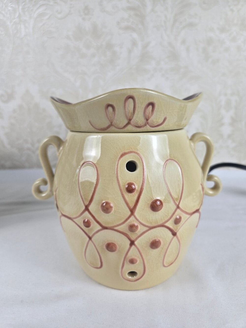 Scentsy Full Size Wax Warmer Neutral Toned Electric Plug In WORKS Home Office